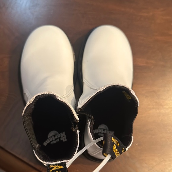 Toddler Dr Martens White Chelsea Boots - Picture 5 of 6